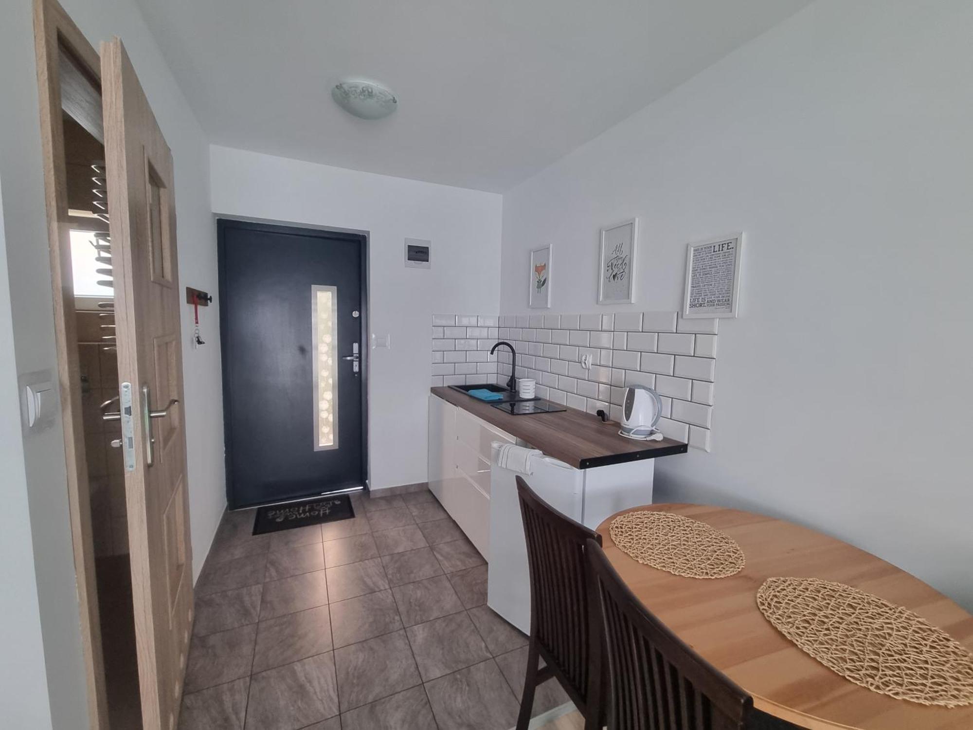 Noclegi U Loni- Pokoje Studio W Zacisznym Centrum Nad Morzem Z Parkingiem Pobierowo Extérieur photo